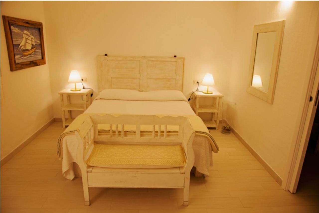 Cento Ulivi B&B Golfo Aranci Exterior foto